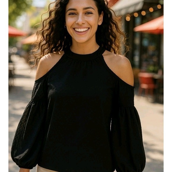 CeCe Tops - NWT CeCe Women's XS Black Cold Shoulder Blouse Swiss Dot Puff Sleeve Lined Top